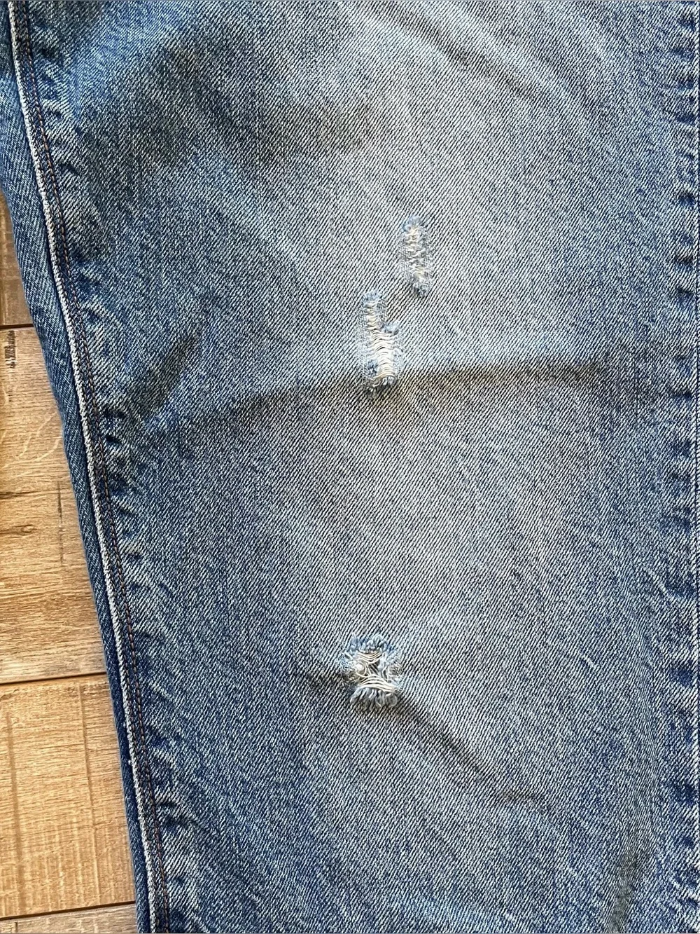 American Eagle Tomgirl Jeans Womens 10 Boyfriend Distressed Button Fly
